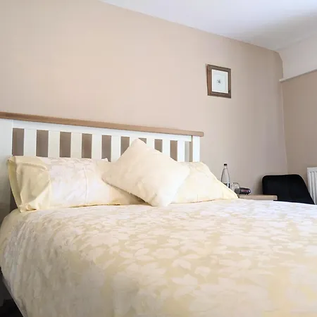 The Bell Inn Thorpe-le-Soken Room photo